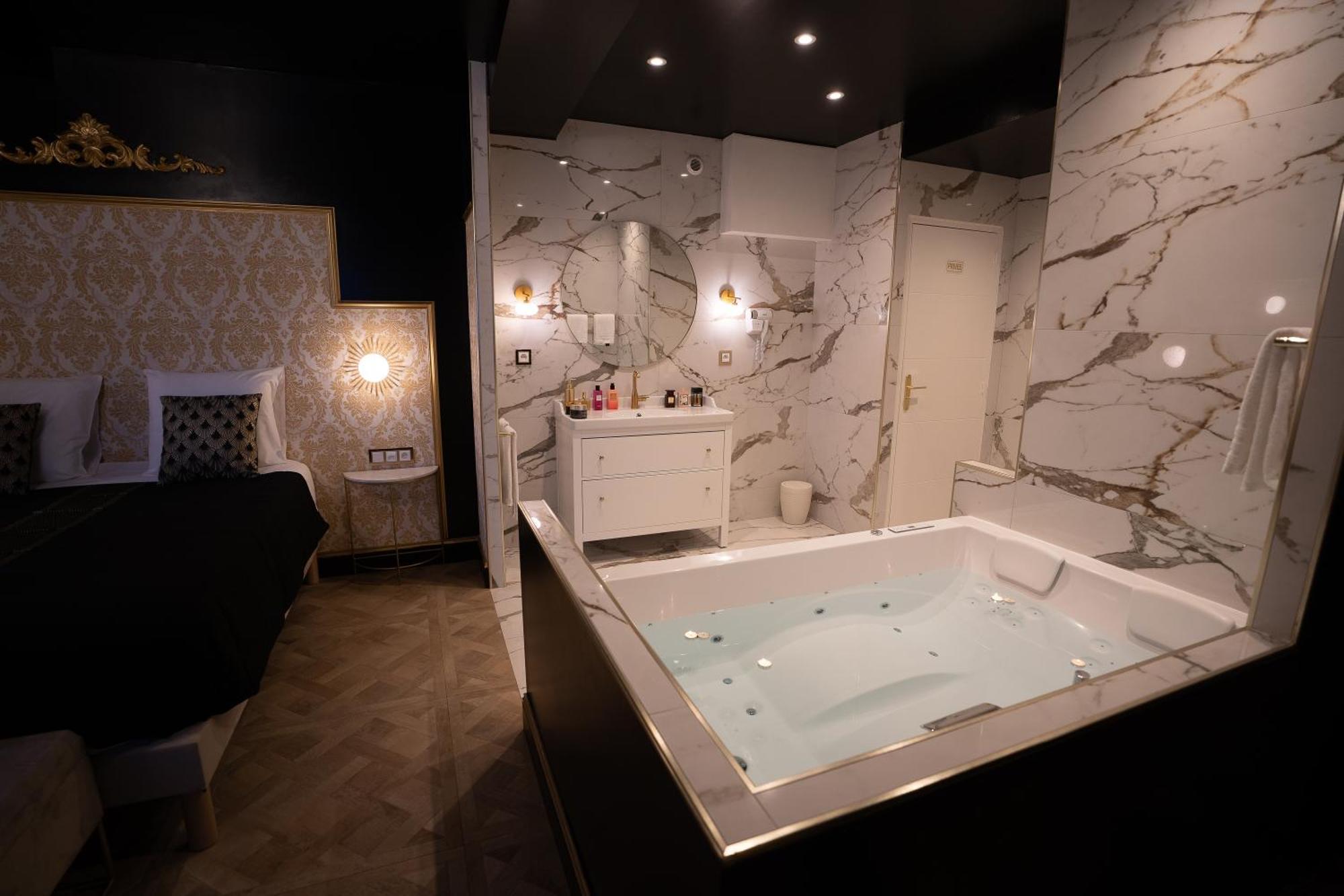 Appartement D'Exception Avec Jacuzzi Villefranche-sur-Saône Eksteriør billede
